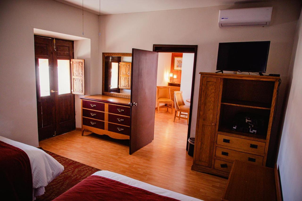 Hotel Boutique El Viejo Mundo هيدالجو ديل بارال المظهر الخارجي الصورة