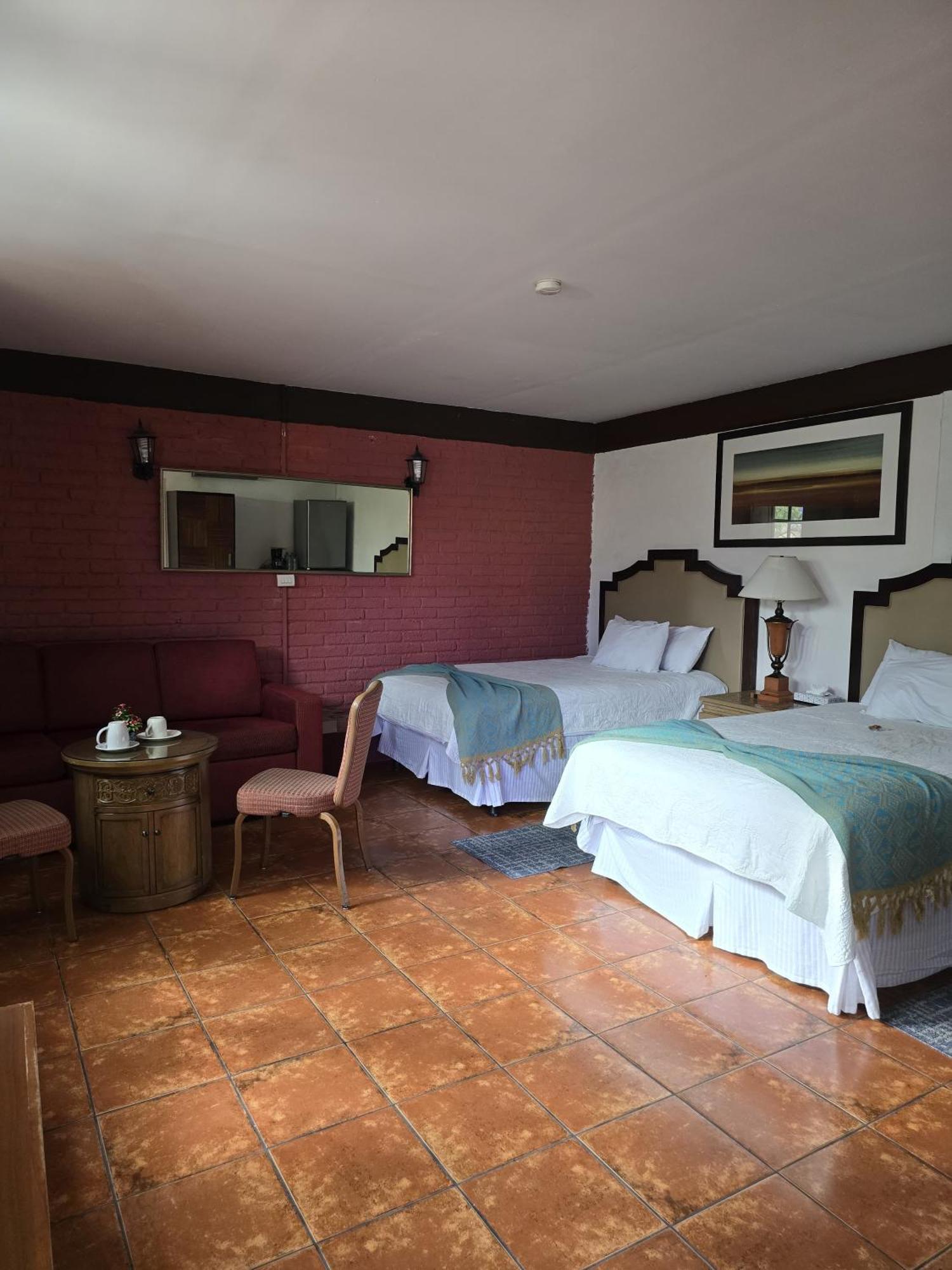 Hotel Boutique El Viejo Mundo هيدالجو ديل بارال المظهر الخارجي الصورة