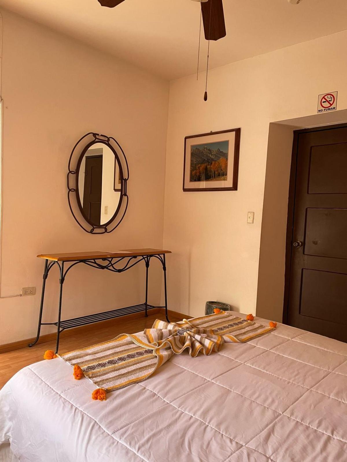 Hotel Boutique El Viejo Mundo هيدالجو ديل بارال المظهر الخارجي الصورة