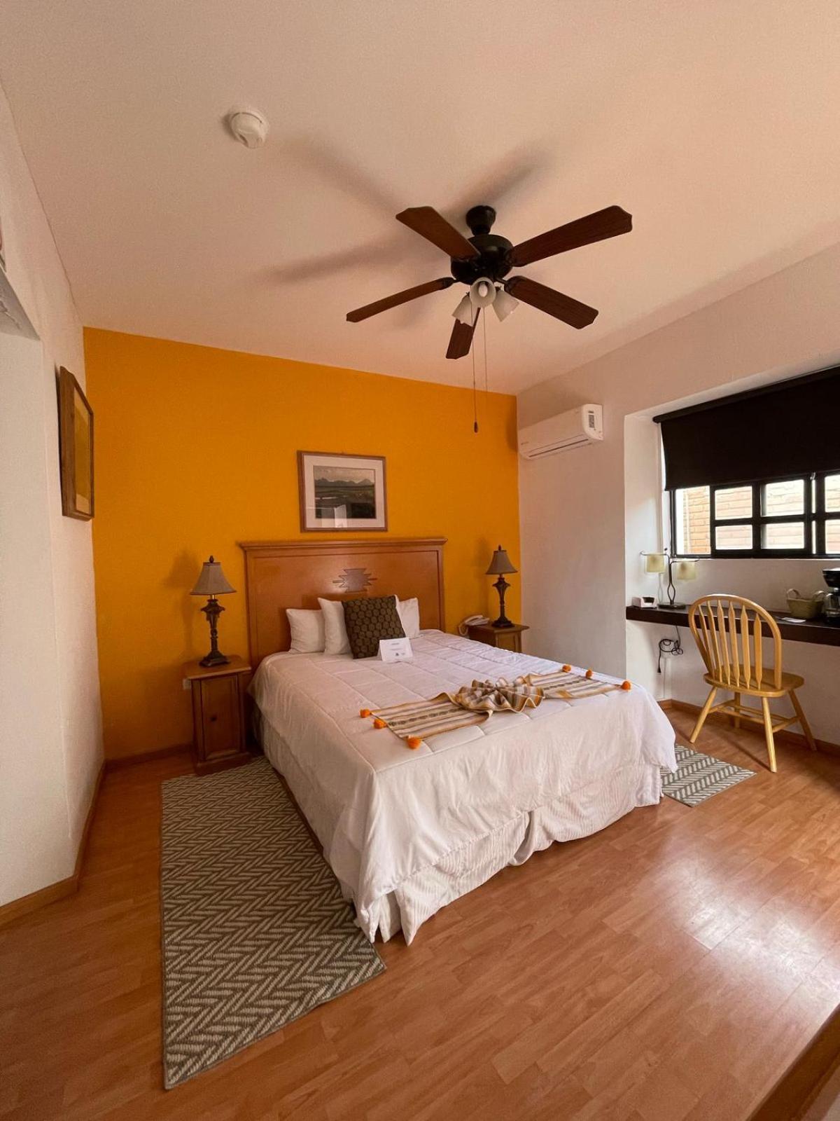 Hotel Boutique El Viejo Mundo هيدالجو ديل بارال المظهر الخارجي الصورة