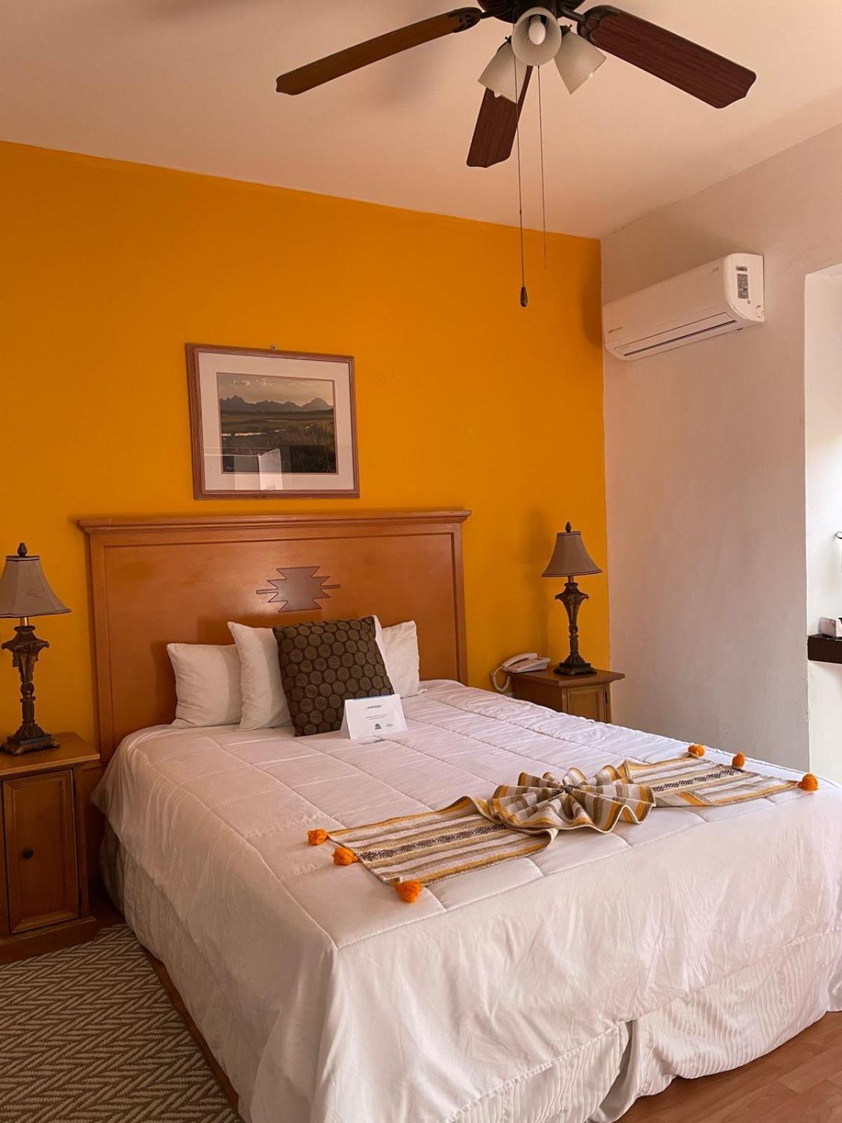 Hotel Boutique El Viejo Mundo هيدالجو ديل بارال المظهر الخارجي الصورة